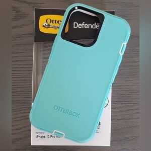 iPhone 13 pro max otterbox defender series case